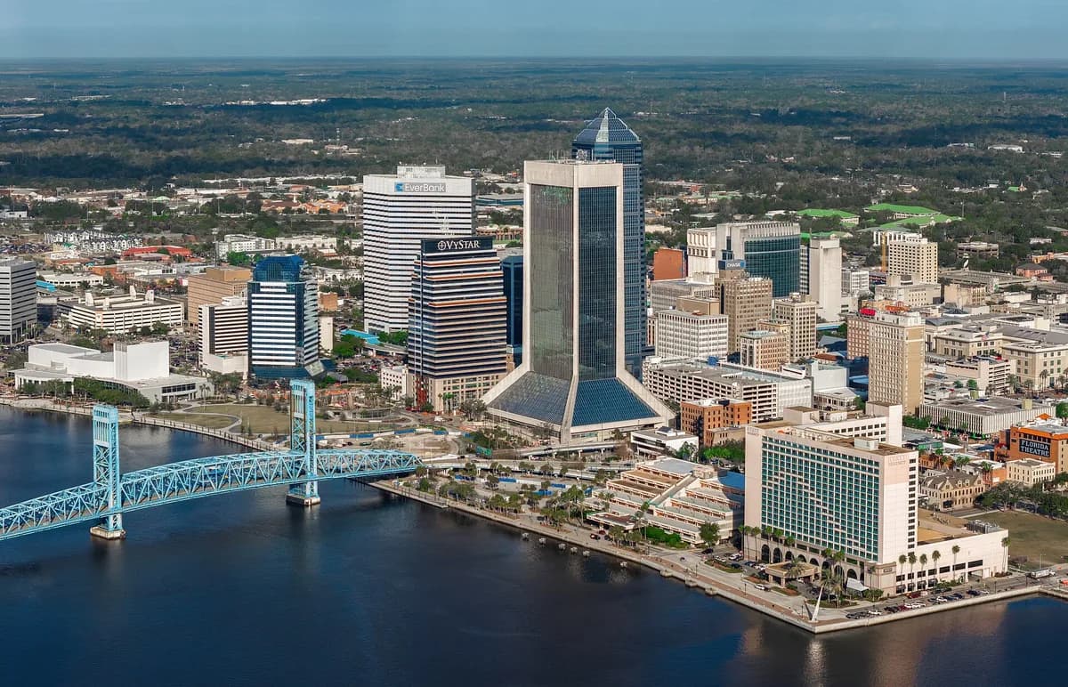 Downtown Jacksonville skyline and the Main Street Bridge over the St. Johns River
